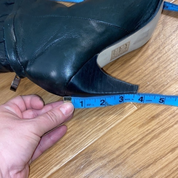 Messeca Black Leather Knee High Tiered Adjustable Heeled Boots 90's  (Size 6.5M) - Picture 12 of 14